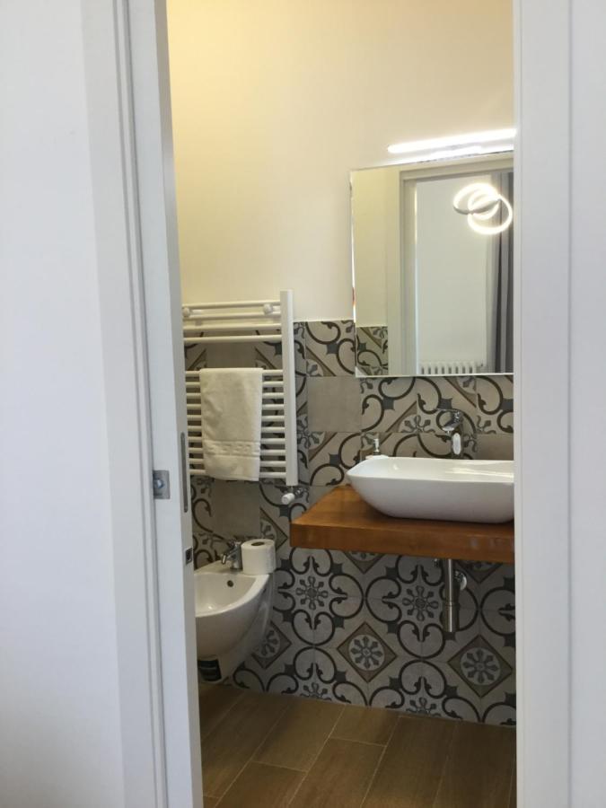 B&B Home Sweet Home - Affitti Brevi Italia มันเฟรโดเนีย ภายนอก รูปภาพ
